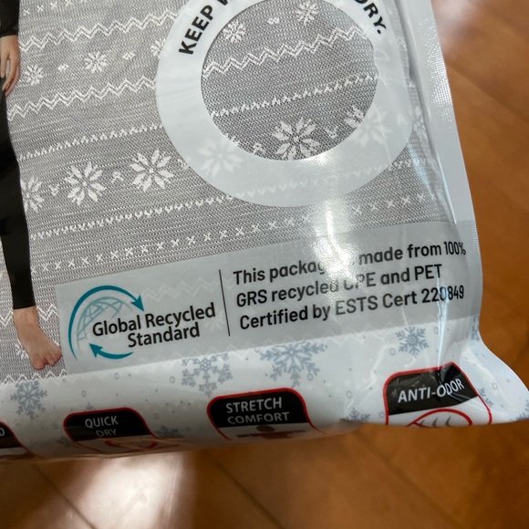 32 degrees Heat. Kids 2pc layering set. 6-7 yrs - Picture 3 of 7